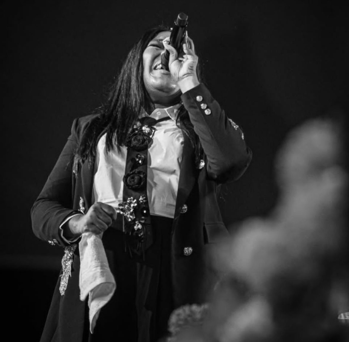 Lily Perez Ministers at COZA, Preaches God’s Love Through Worship