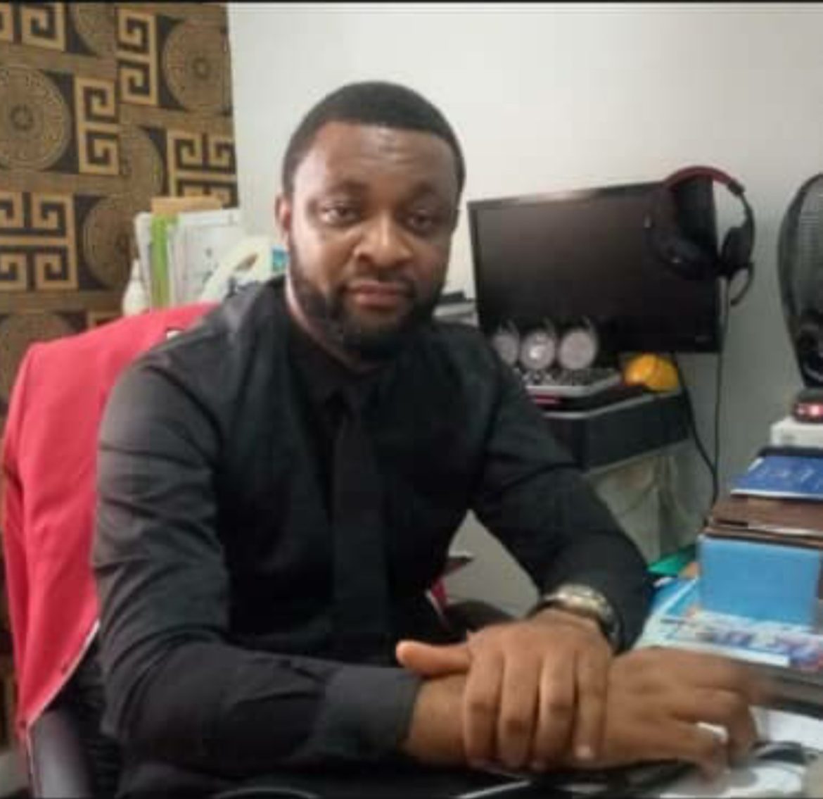 Award was bestowed on Silver-Cross Hospital on account of service to humanity