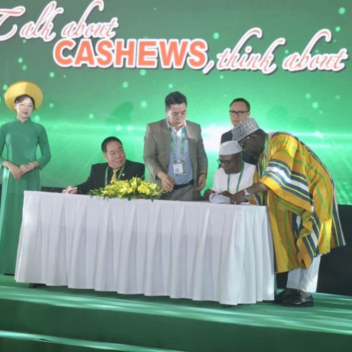 Nigeria, Vietnam Sign Strategic Pact to Boost Cashew Trade, Technology Exchange