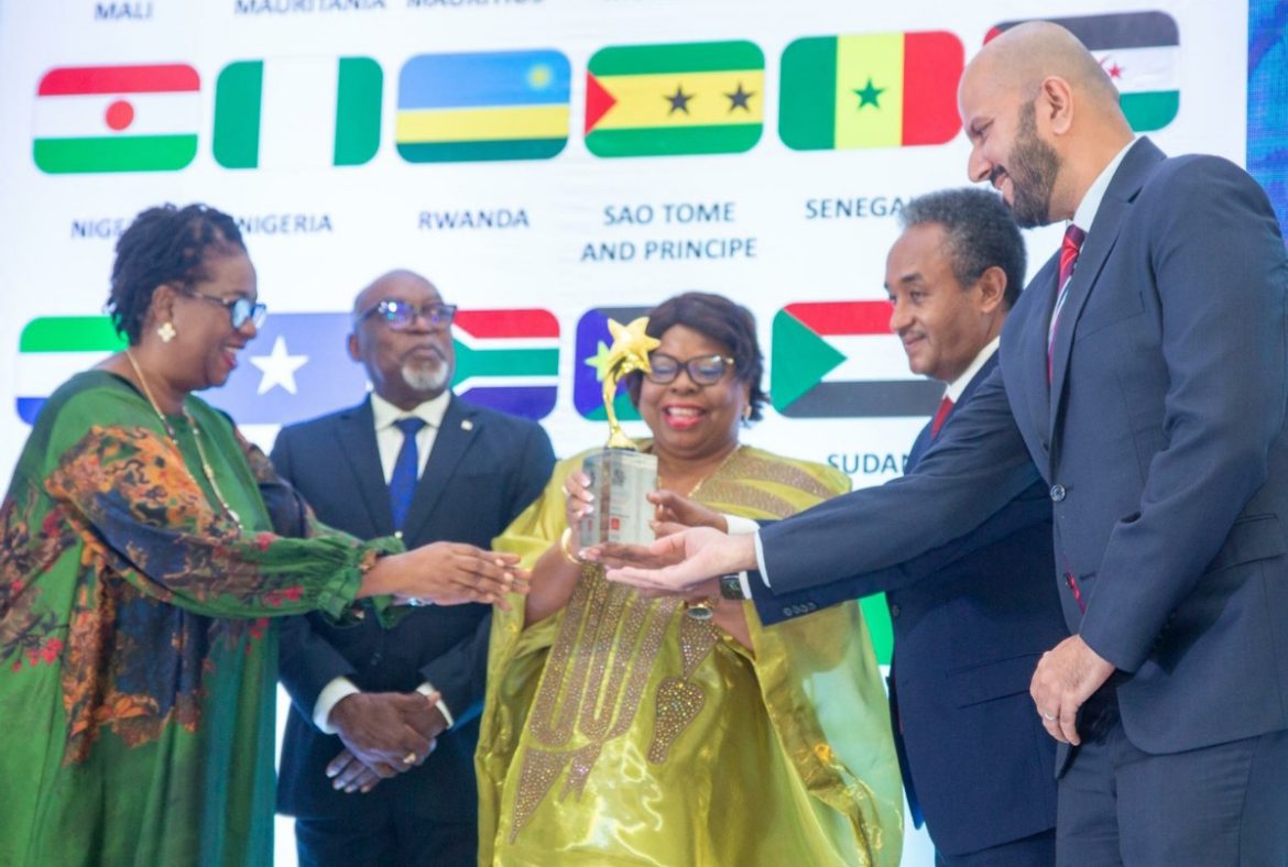 Emirates Gets Travel Gold Award for Connecting Africa to the World