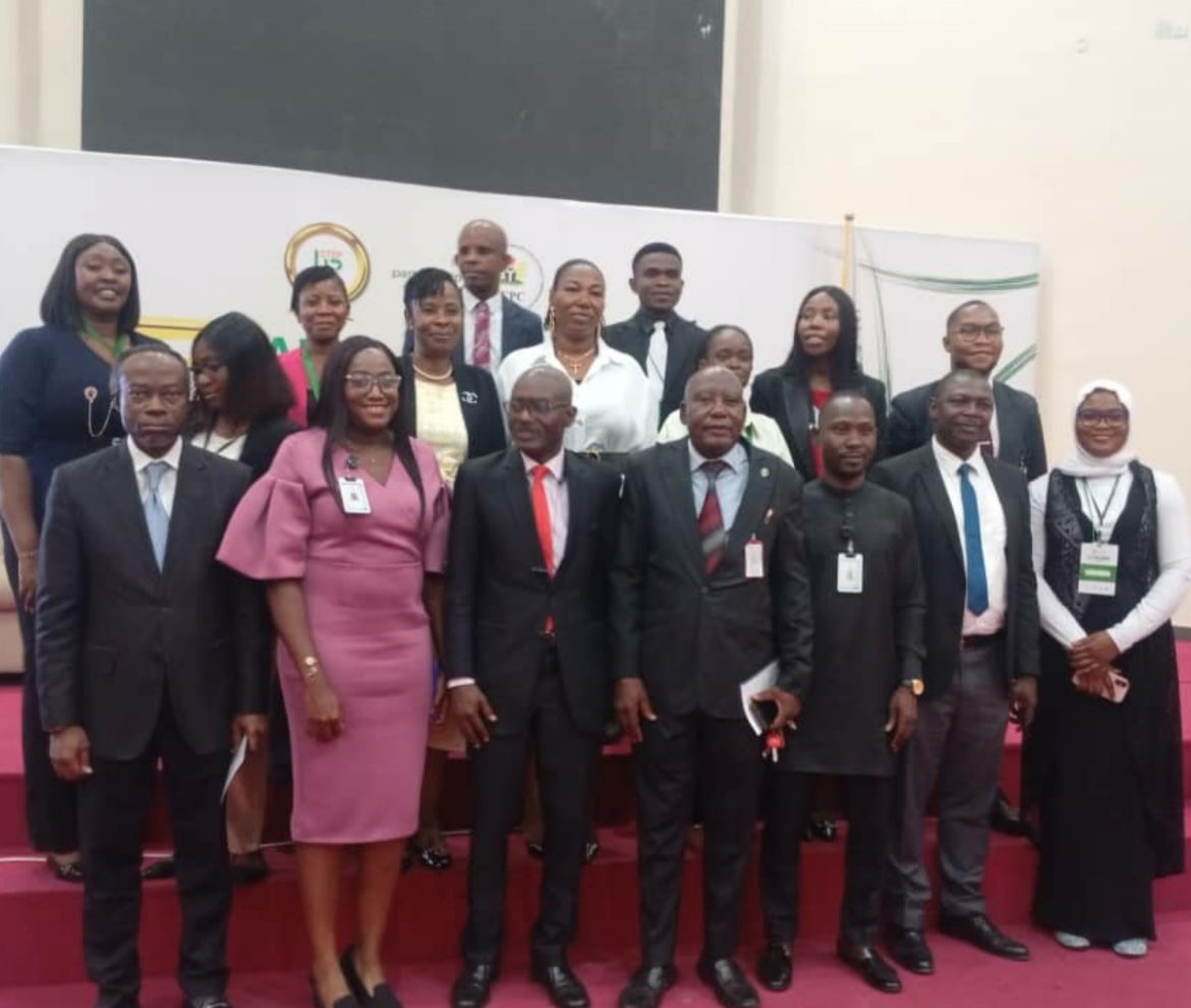 NGO rewards students, teachers with integrity awards