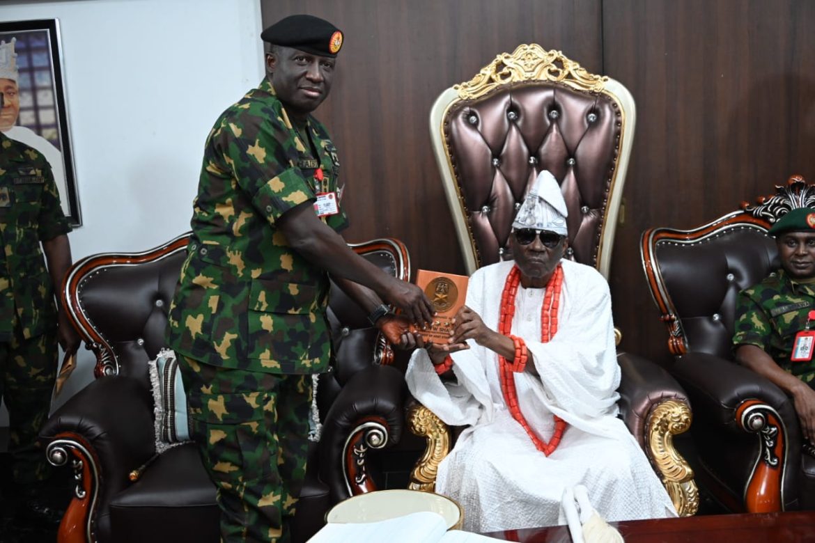 COAS visits Oba of Lagos, seeks royal support for military operations