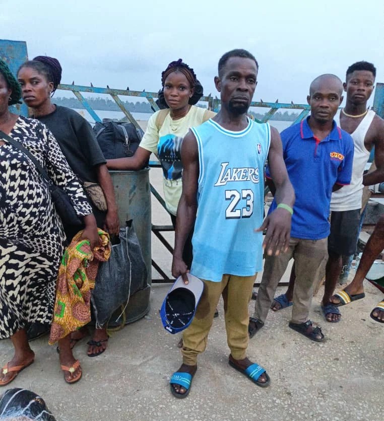 Troops receive 8 rescued victims, nab gunrunner in Cross River