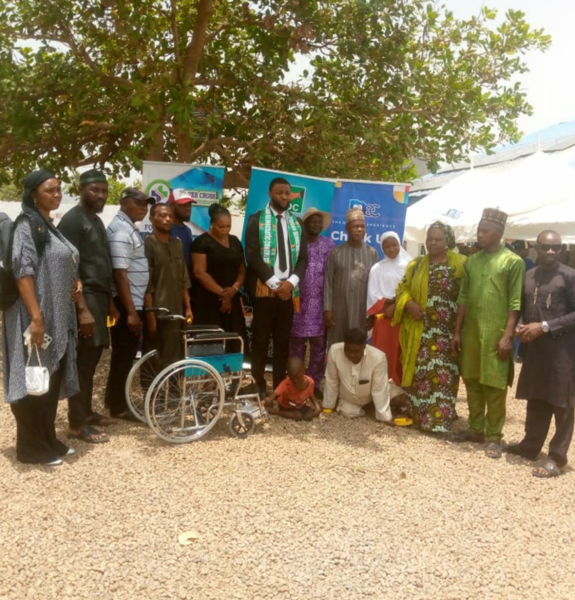 Campaign group donates wheelchair, pledges medical support