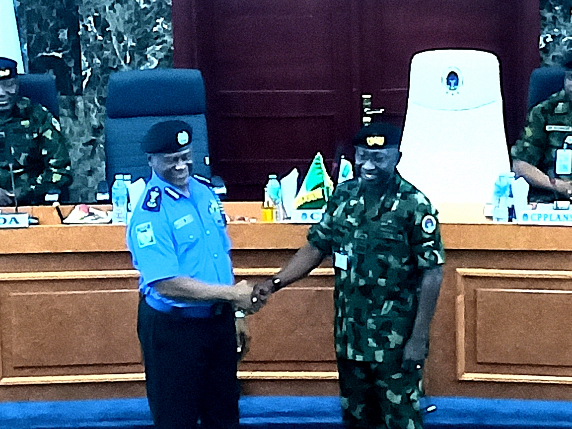 Navy, Police forge stronger synergy on training, operations