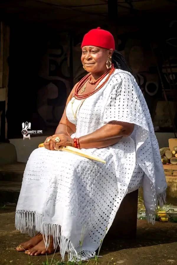 Nwoko felicitates queen mother on birthday, lauds her courage and leadership