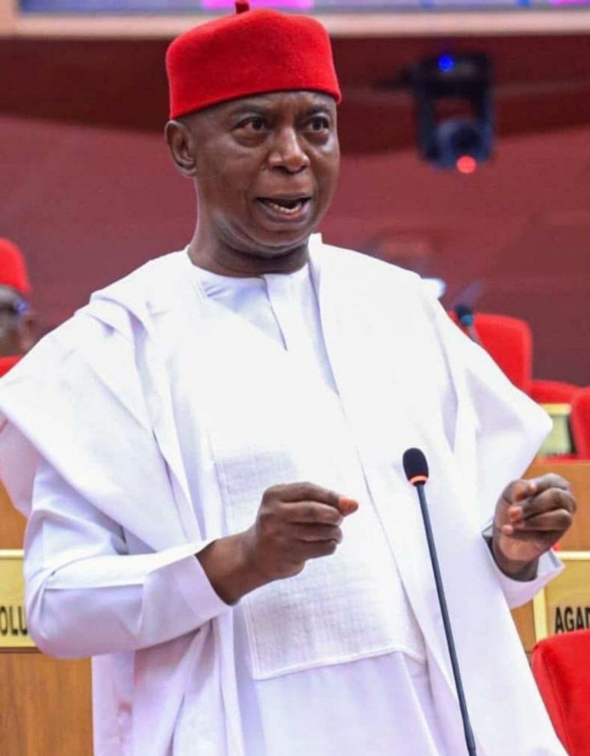 Nwoko donates 5 transformers, solar-powered boreholes to Delta North communities