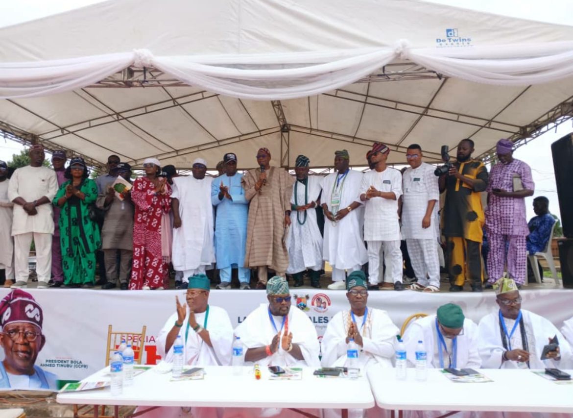 Lagos Dep. Gov, APC Chairman Ojelabi, Others Attend Baales Forum, Offer Prayers for President Tinubu, Hamzat