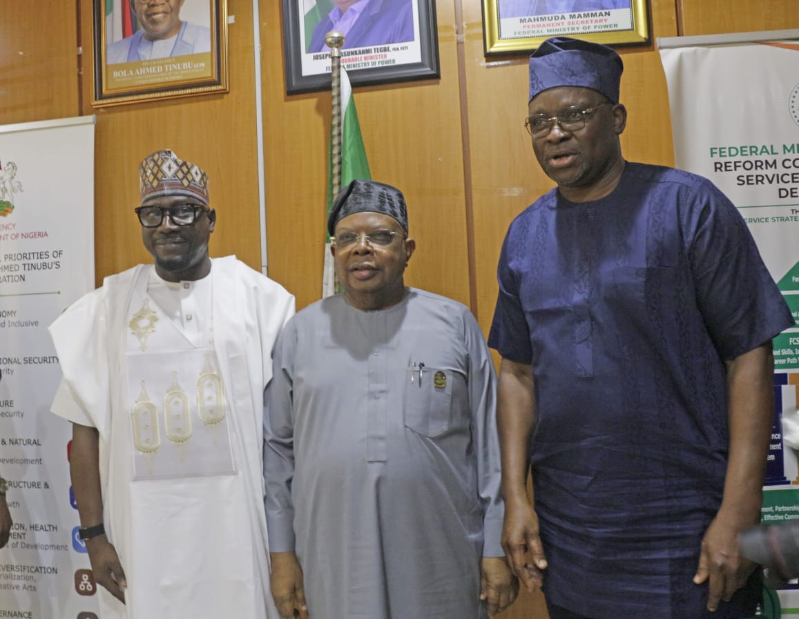 Fayose inaugurated as REA board’s chair, promises unprecedented results