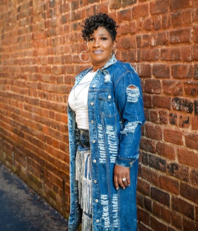 Stephanie B. Green launches global dance challenge, offers $100 prize