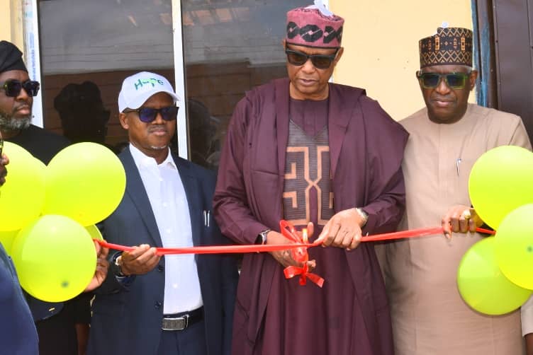 FG hands over rent-to-own houses to beneficiaries in Nasarawa